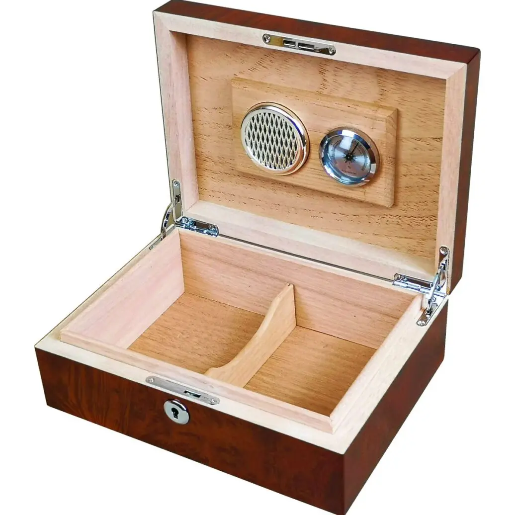 Makah Burlwood 15-20 Size Cigar Humidor with Lock